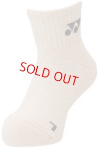 ライトベージュ